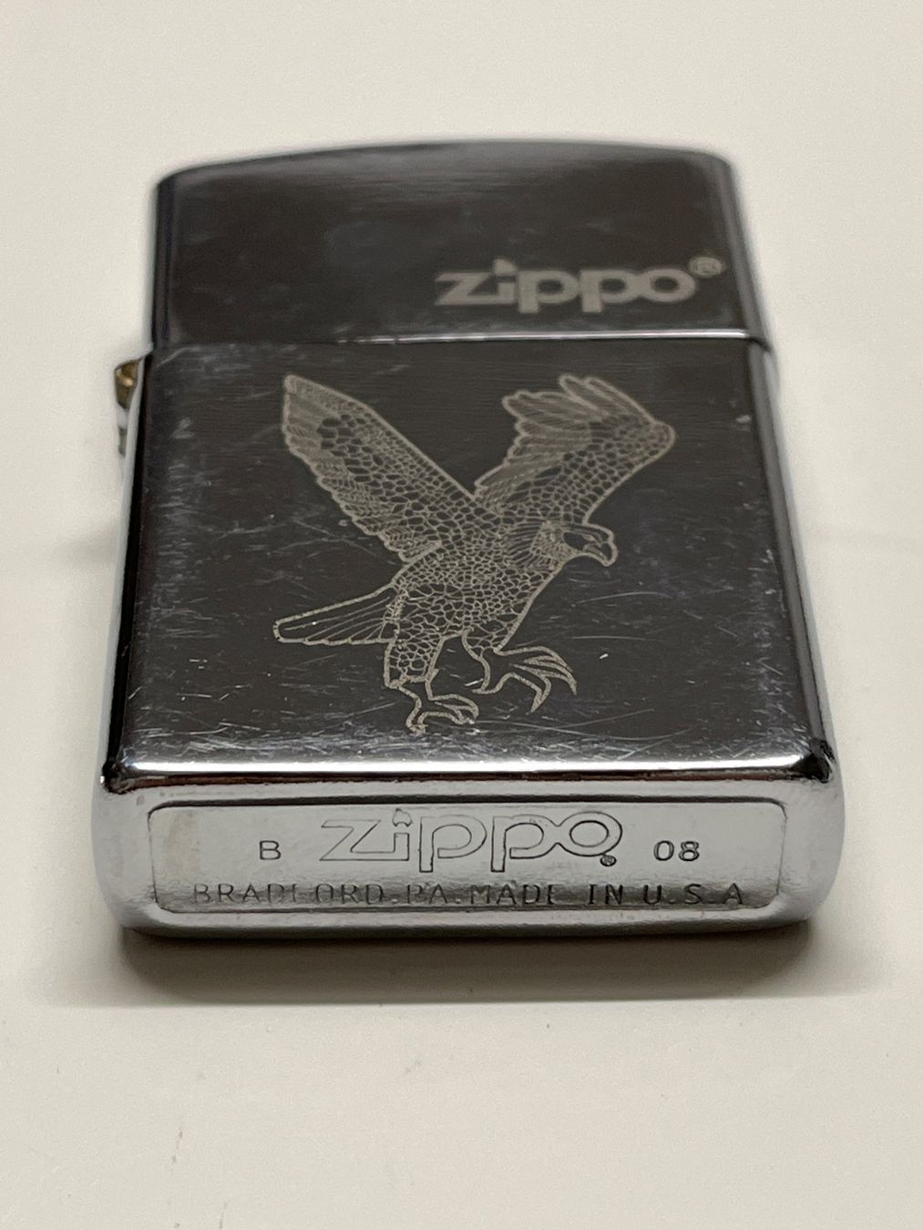 Zippo Feuerzeuge: Zippo Feuerzeug mit Adler-Gravur – Gebraucht aus Zürich von VVintage 1
