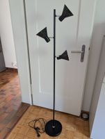 Stehlampe mit 3 Leuchten