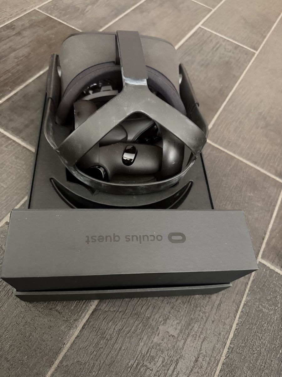 Meta Casque VR: Oculus Quest VR Brille gute Zustand – Neuf avec emballage d'origine à Allschwil par die_vjt5 1