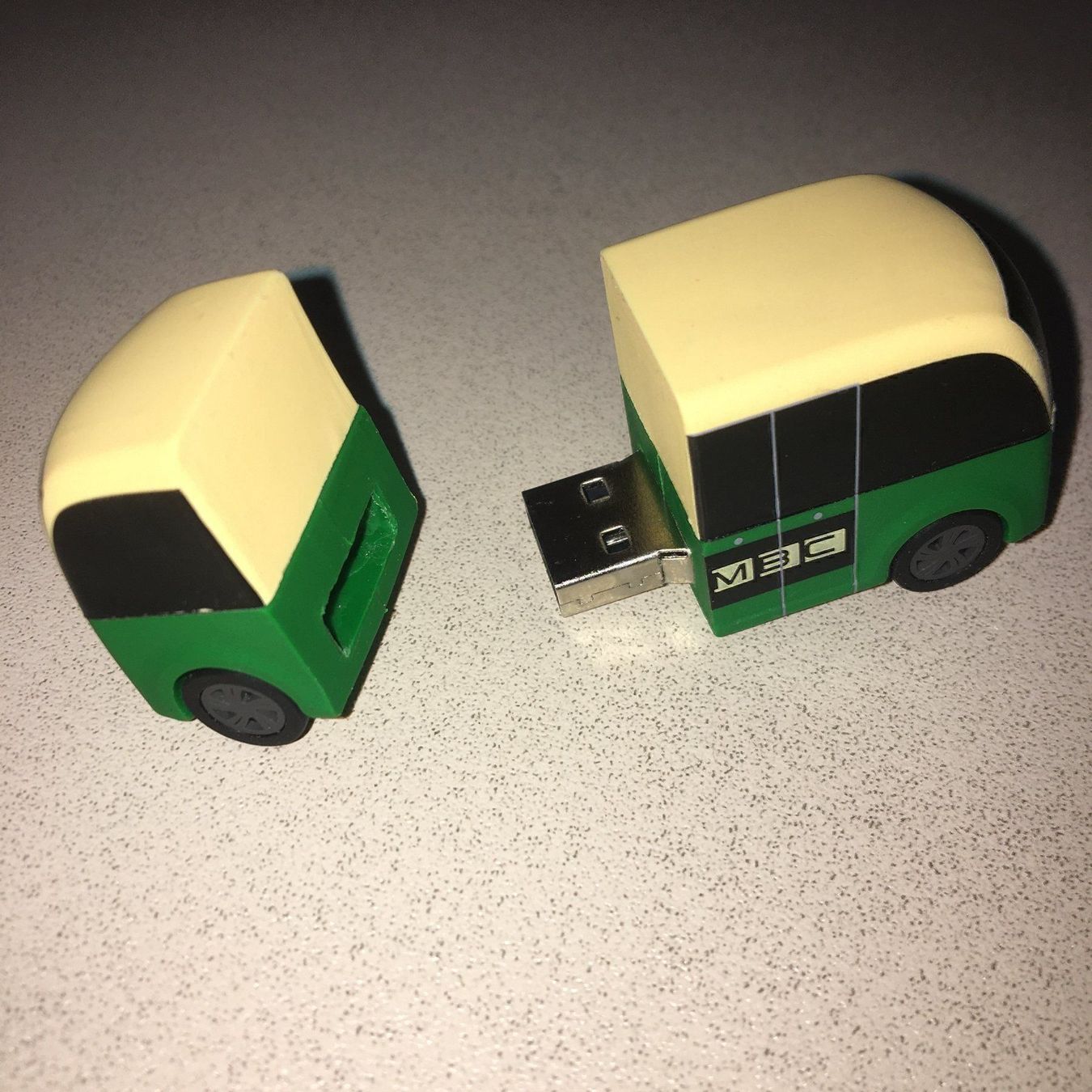 Chiavette USB: Clé USB navette MBC avec logo – Nuovo (secondo la descrizione) da APPLES venduto da az02 3
