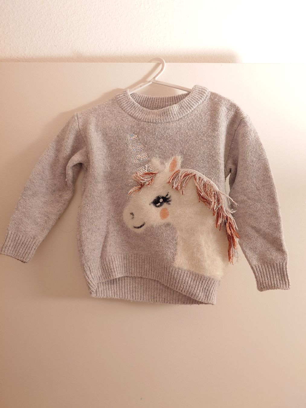 Maglioni & Felpe: Mädchen Einhorn Pullover, Grösse 98 – Usato da Uster venduto da snowy_6