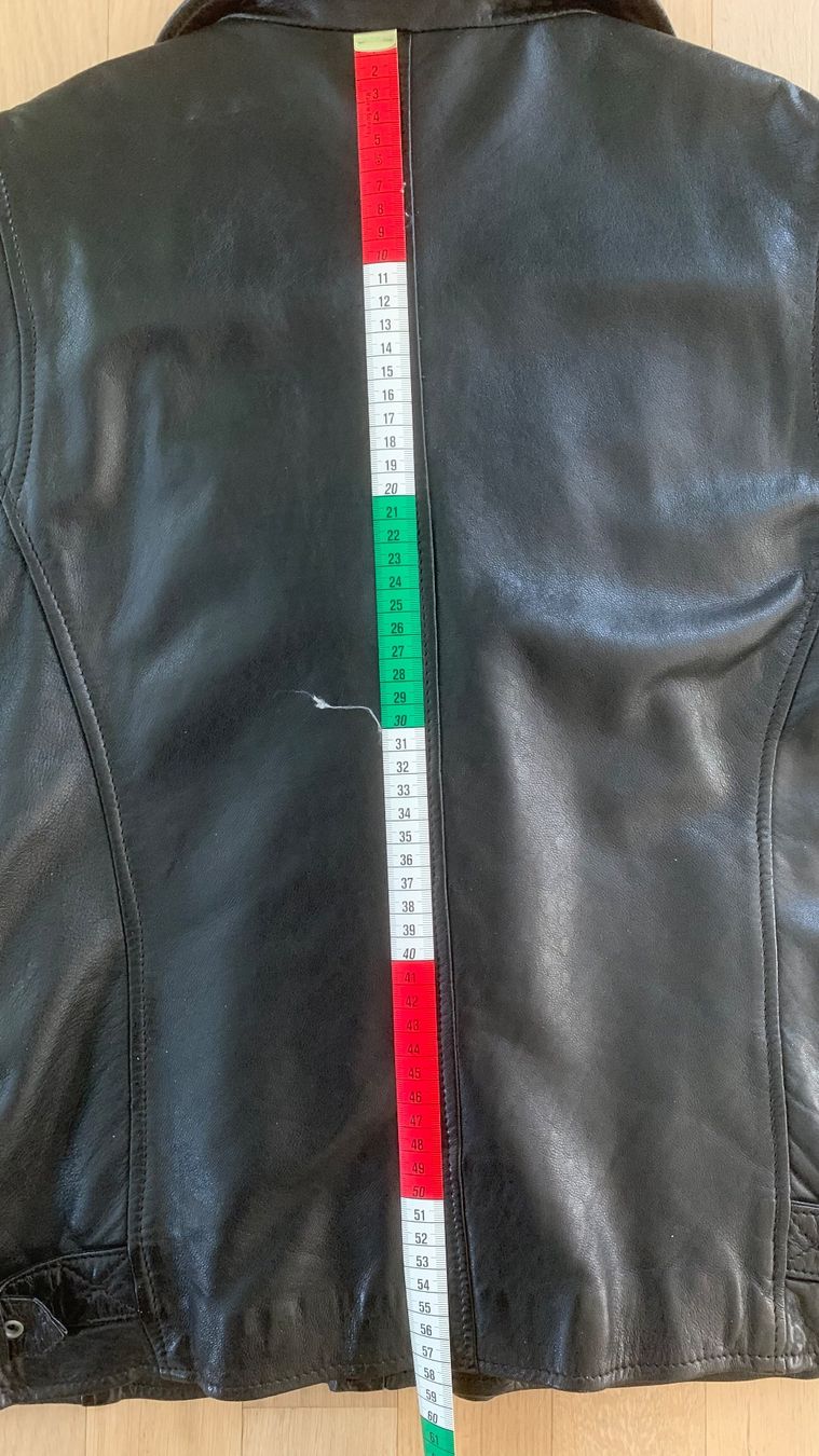 Giacche: Tolle Lederjacke, schwarz, Top Zustand – Usato da Aathal-Seegräben venduto da Sandmi11 6