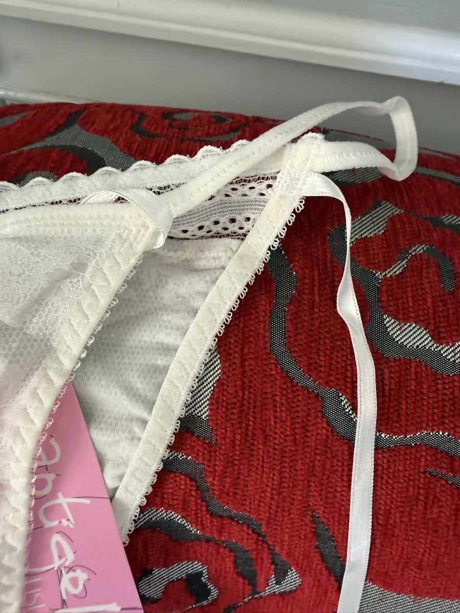 Lise Charmel Sonstige Unterwäsche: Lise Charmel String / neu! / Gr. M – Neu und originalverpackt aus Olten von ale_nb2x 7