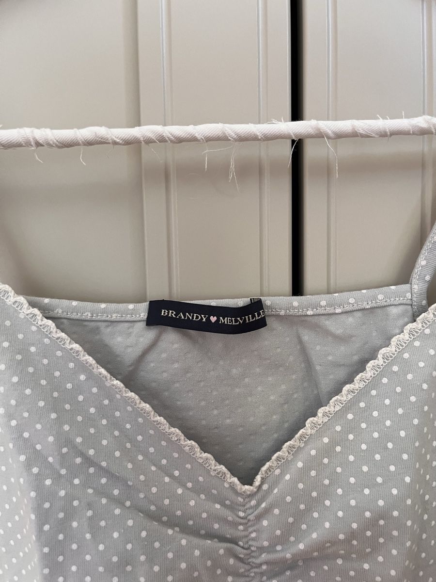 Brandy Melville Top: Top Brandy Melville  – Usato da Neudorf venduto da wen_9jfq 1