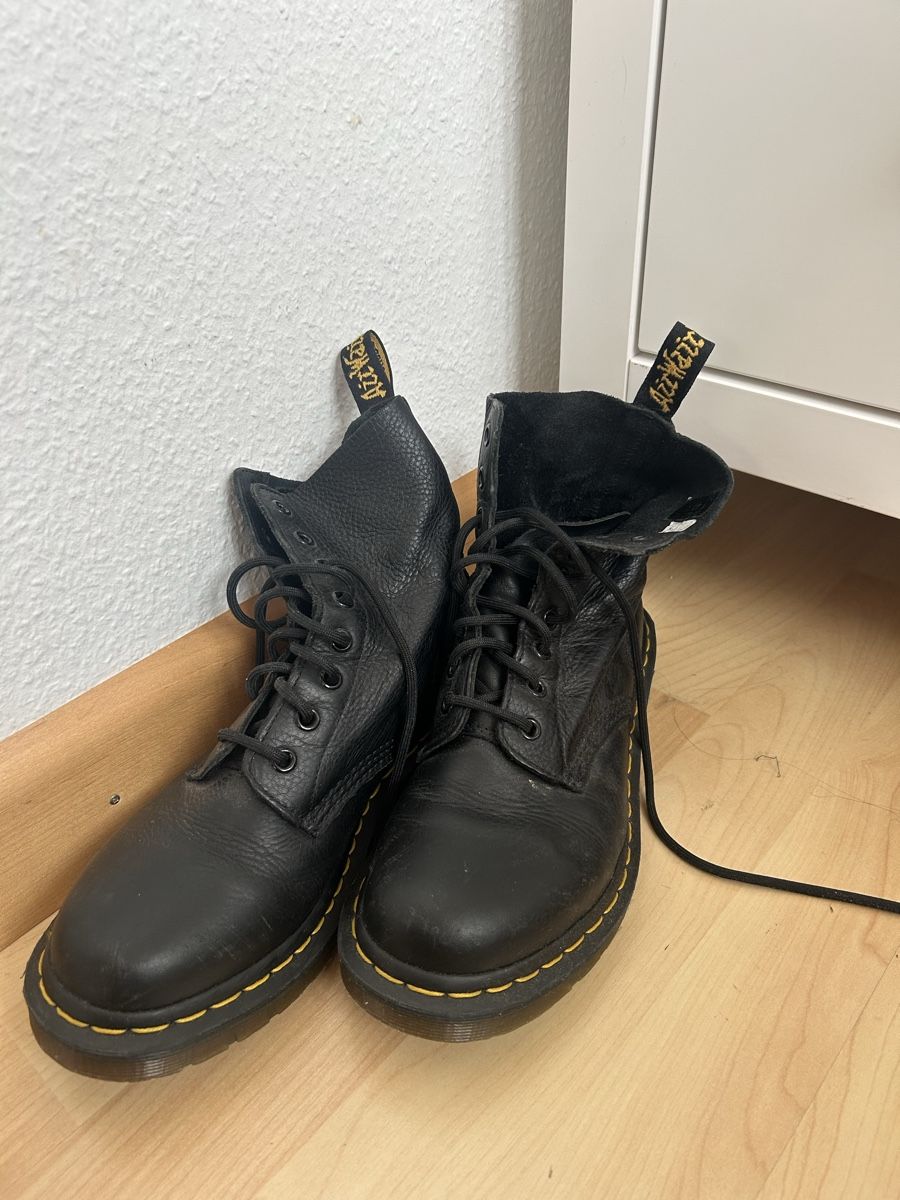 Dr. Martens Scarpe da uomo: Dr. Martens 1460 Pascal, Grösse 39, Leder Boots schwarz – Usato da Lausen venduto da selina.igr 1