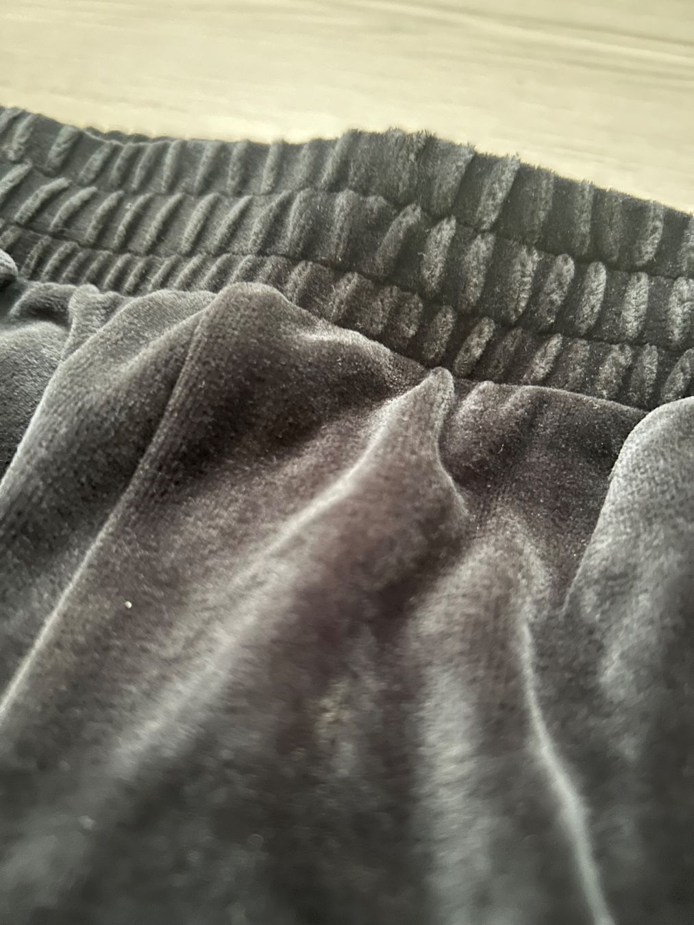 Puma Pantaloni: Hochwertige PUMA Trainerhose | Grösse L – Usato da Ebmatingen venduto da Elee_12 1