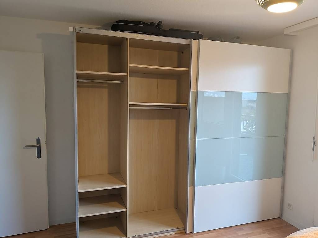 Armadi: kleiderschrank – Usato da horw venduto da Tranes2undso 2