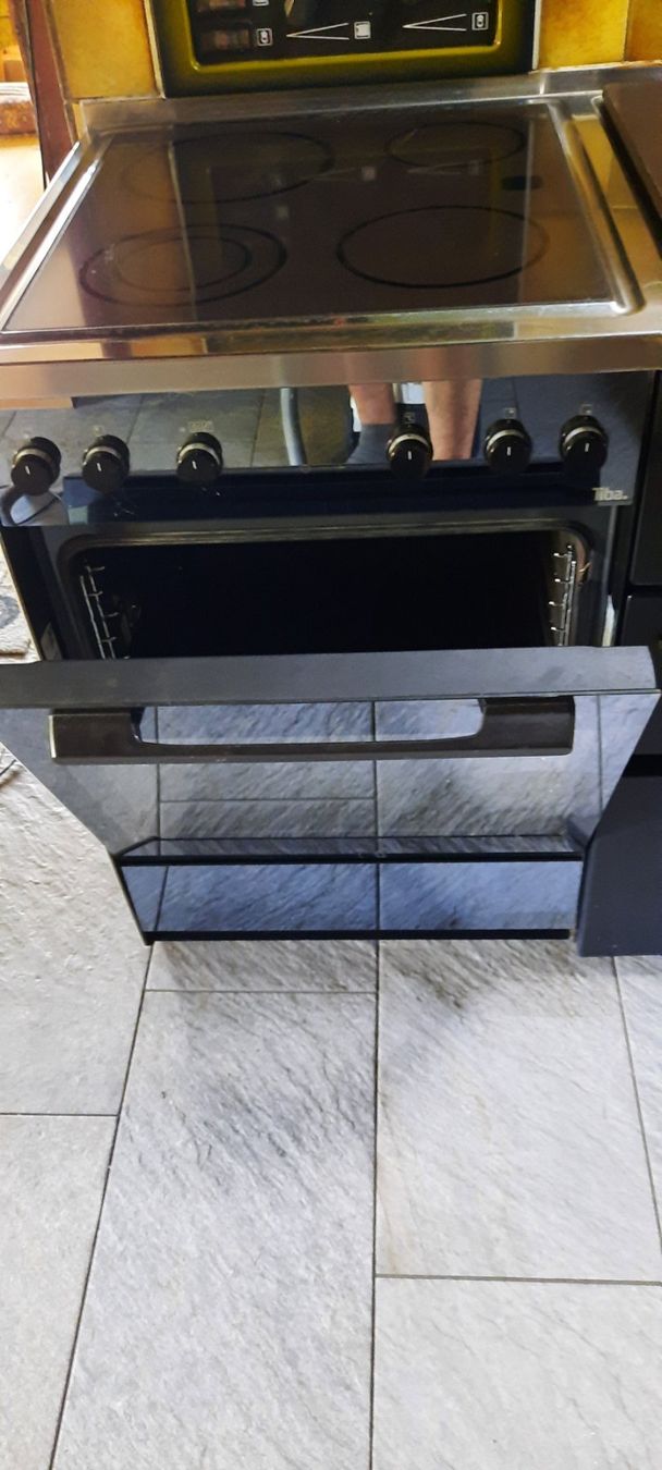 Tiba Cucine: TIBA HERD – Usato da Gelterfingen venduto da tinu09 1