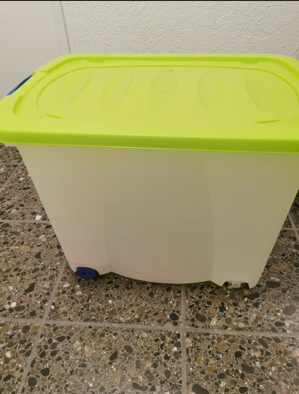 Casse di trasporto: Grosse Aufbewahrungs Box – Usato da Schindellegi venduto da R.Temperli