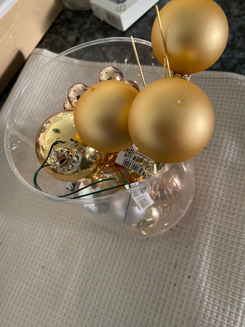 Tutte le decorazioni: weiss-gold-silber Weihnachtskugeln – Usato da Allenwinden venduto da Obalu