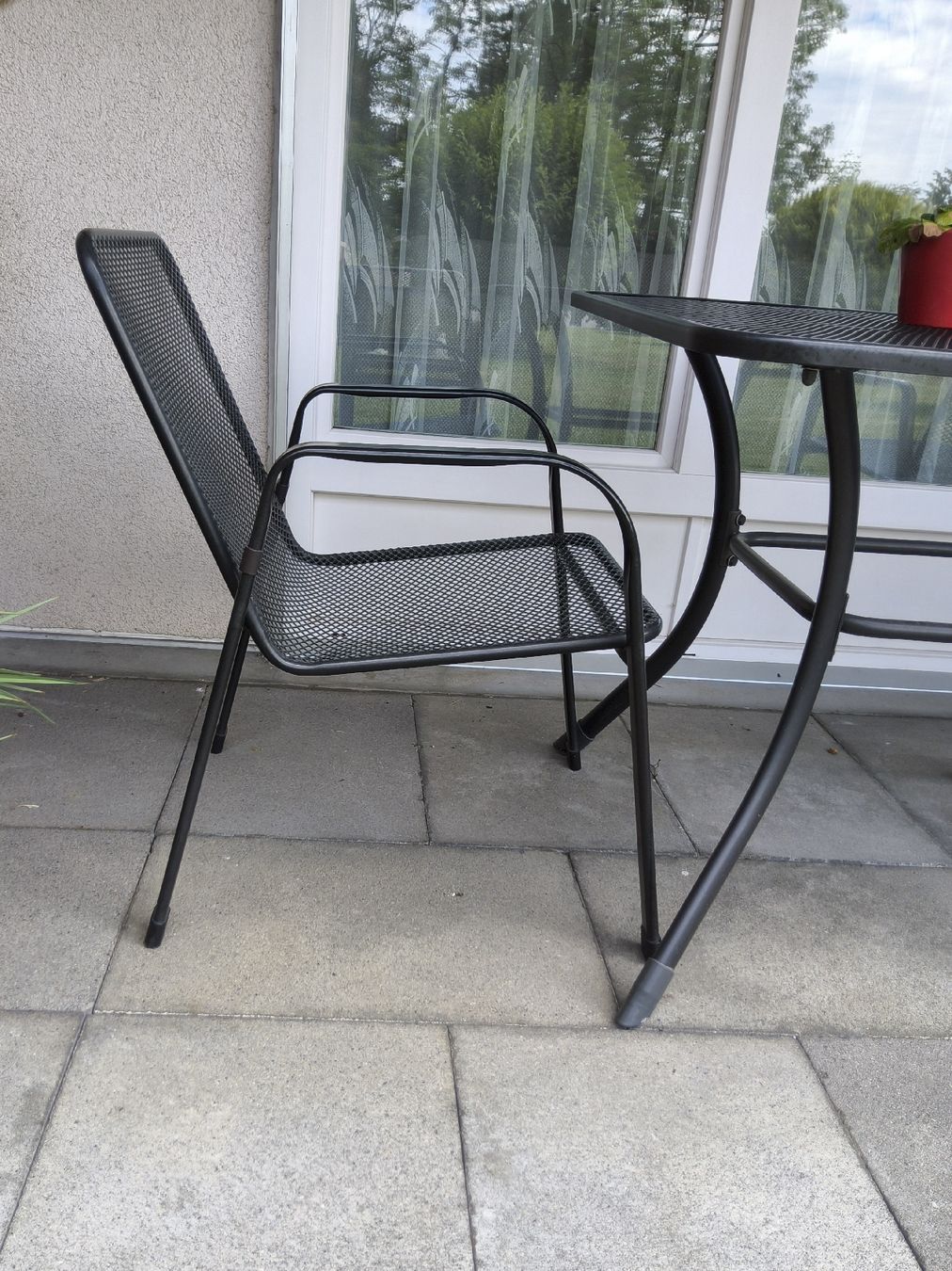 Set di tavolo e panche: Gartentisch mit 6 Stühlen und Polster dazu – Usato da Basel venduto da Blaetz 3