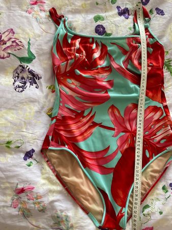 Maryan Mehlhorn Badekleid Gr 44, CUP D