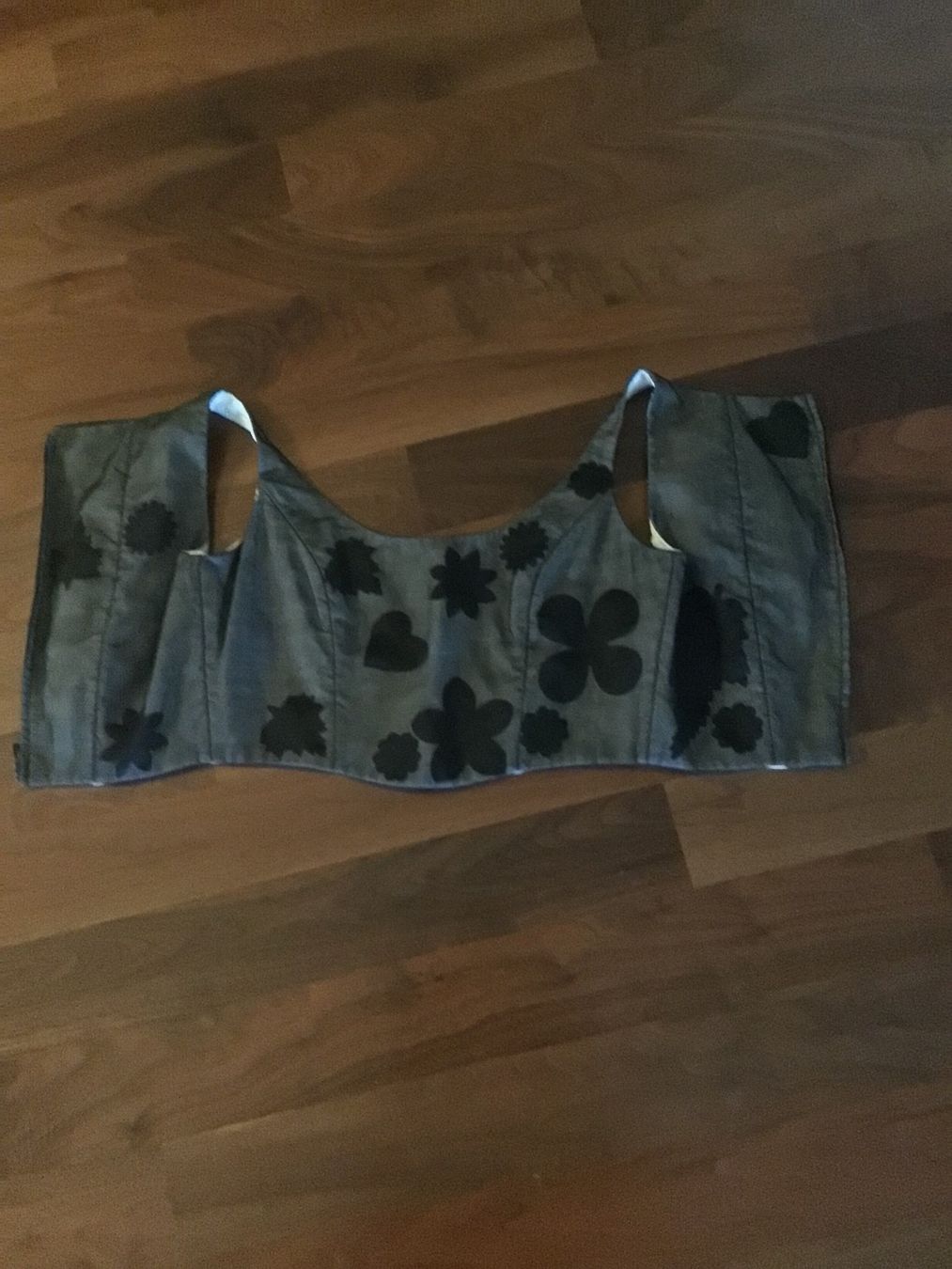 Moschino Top: Oberteil Moschino. Elegant – Usato da Zürich venduto da ElarmariodeRuth 4