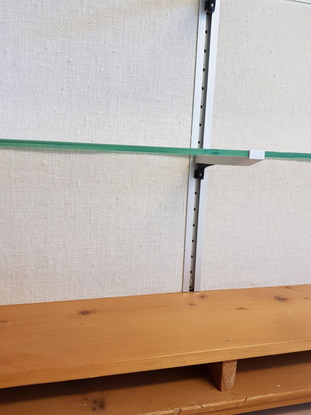 Vitrinen: Sammlervitrine aus Antikholz – Gebraucht aus Mittelhäusern von Sbe3147 3