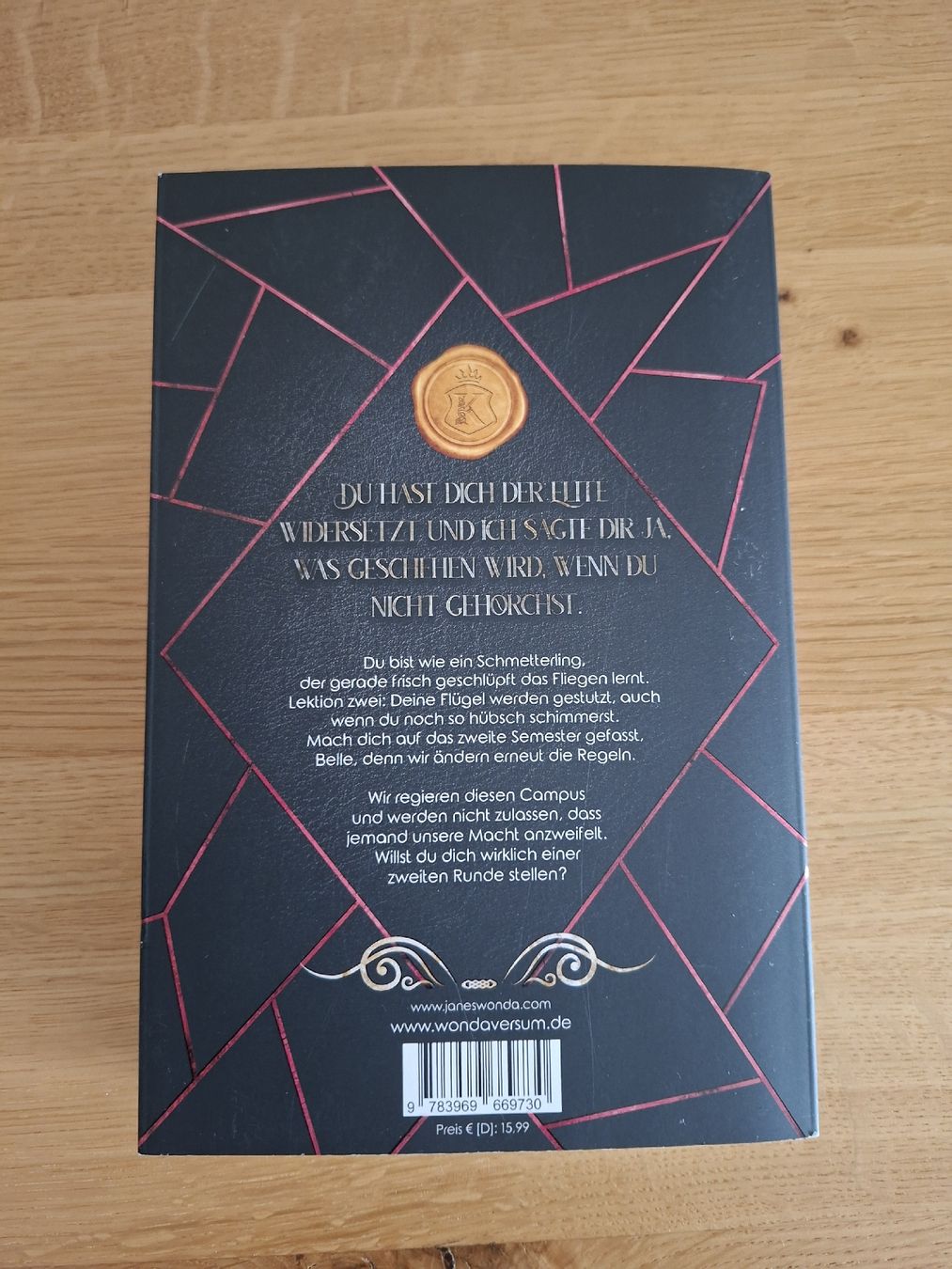 Bücher: VERY BAD ELITE / VERY BAD KINGS – Gebraucht aus Büsserach von Grenzstein 4
