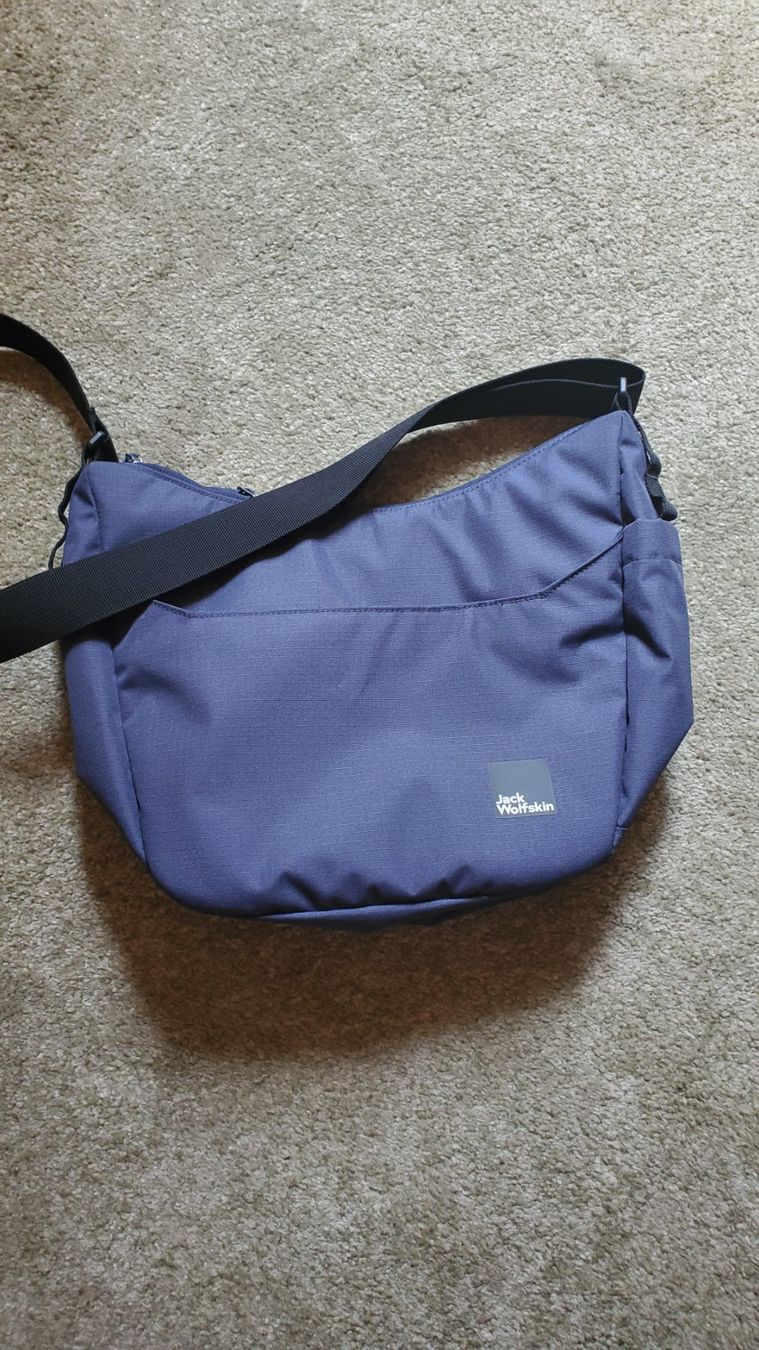 Jack Wolfskin Borse: Neue Jack Wolfskin Tasche – Nuovo (secondo la descrizione) da Interlaken venduto da mar_65xg