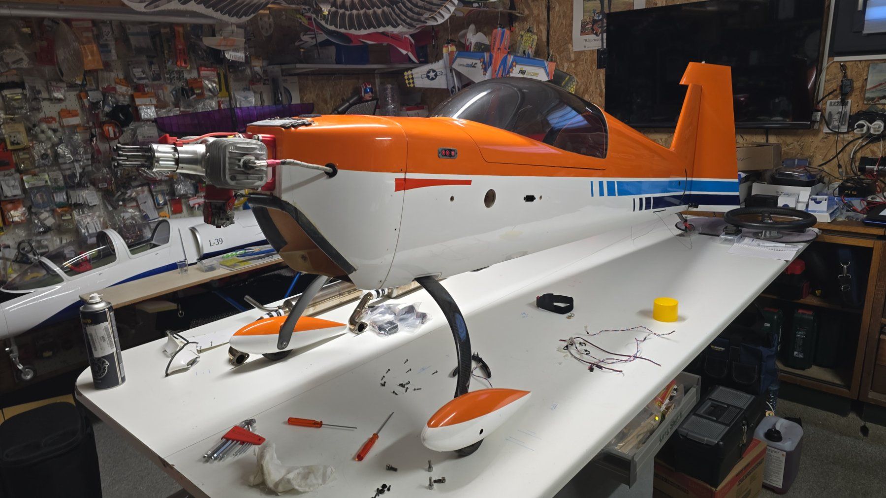 Modellismo RC: Extra 330lx carf 2m60 da 120 ready to fly – Usato da Môtiers NE venduto da Antho330 1