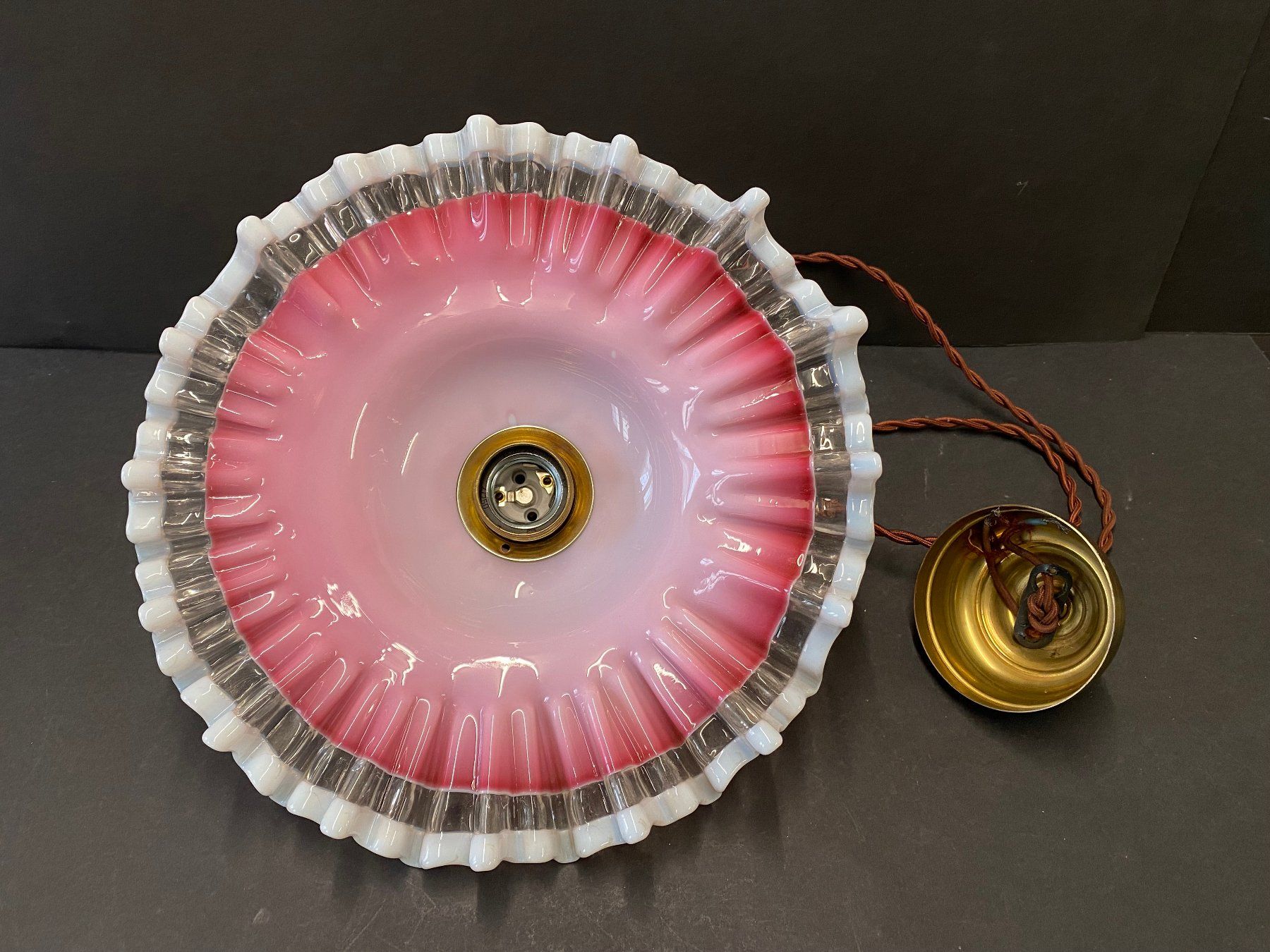 Lampade: Wunderschöne Seltene Jugendstil Lampe Opalinglas & Messing – Usato da Schaffhausen venduto da vintageville 2