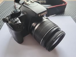 Canon EOS 1000D + EF-S 18-55mm IS DSLR #123