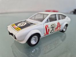 Alfa Romeo GTV von Solido 1:43