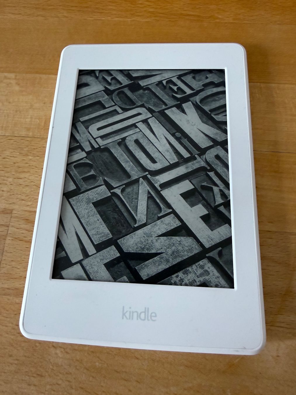 Amazon Tablet PC: Kindle Paperwhite 6th Edition – Usato da Zürich venduto da Flo7up