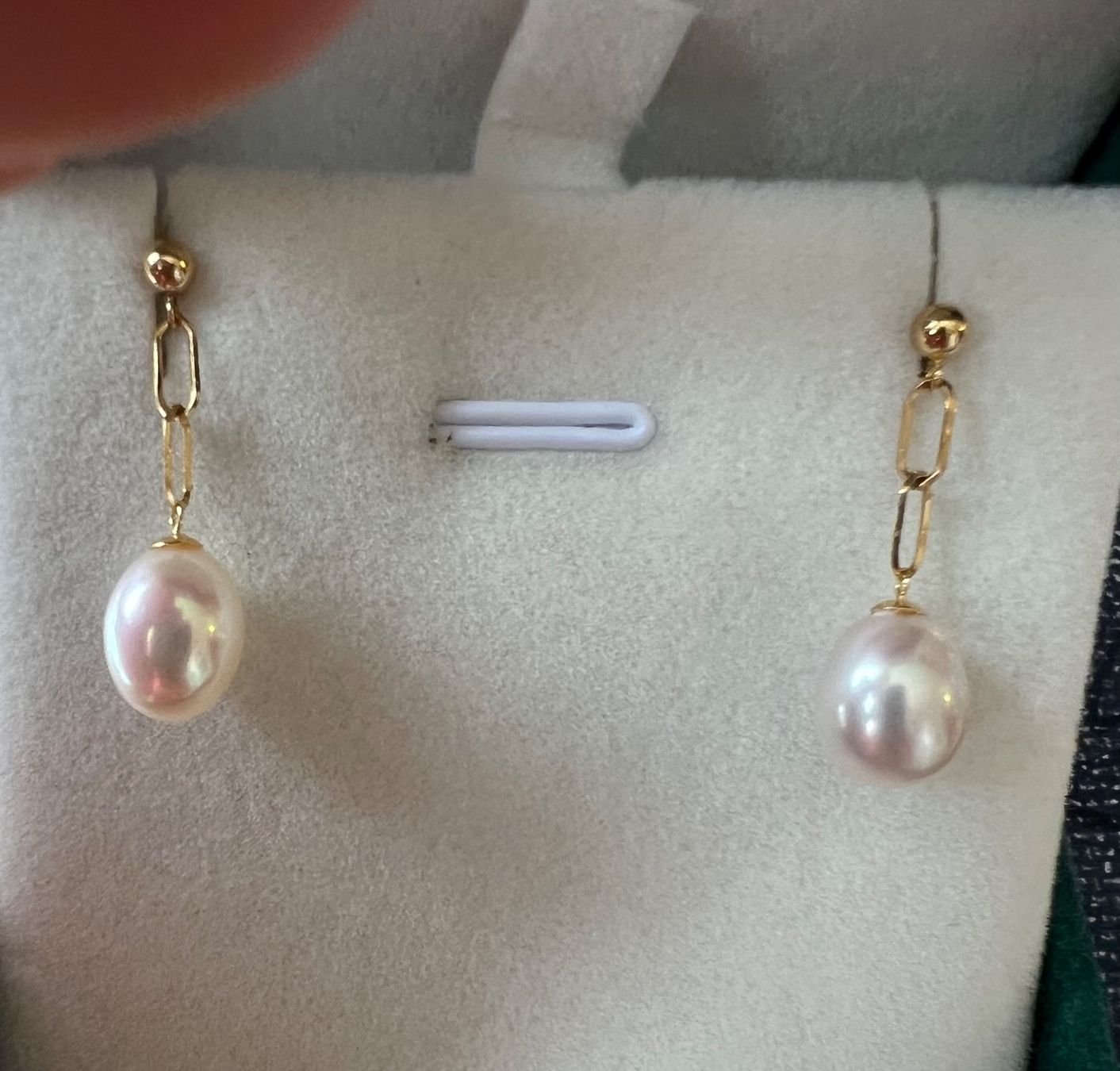 Orecchini pendenti & Orecchini a lobo: Ohrringe in 18k Gold mit Süsswasserperlen – Nuovo (secondo la descrizione) da Bern venduto da Steinfieber 1