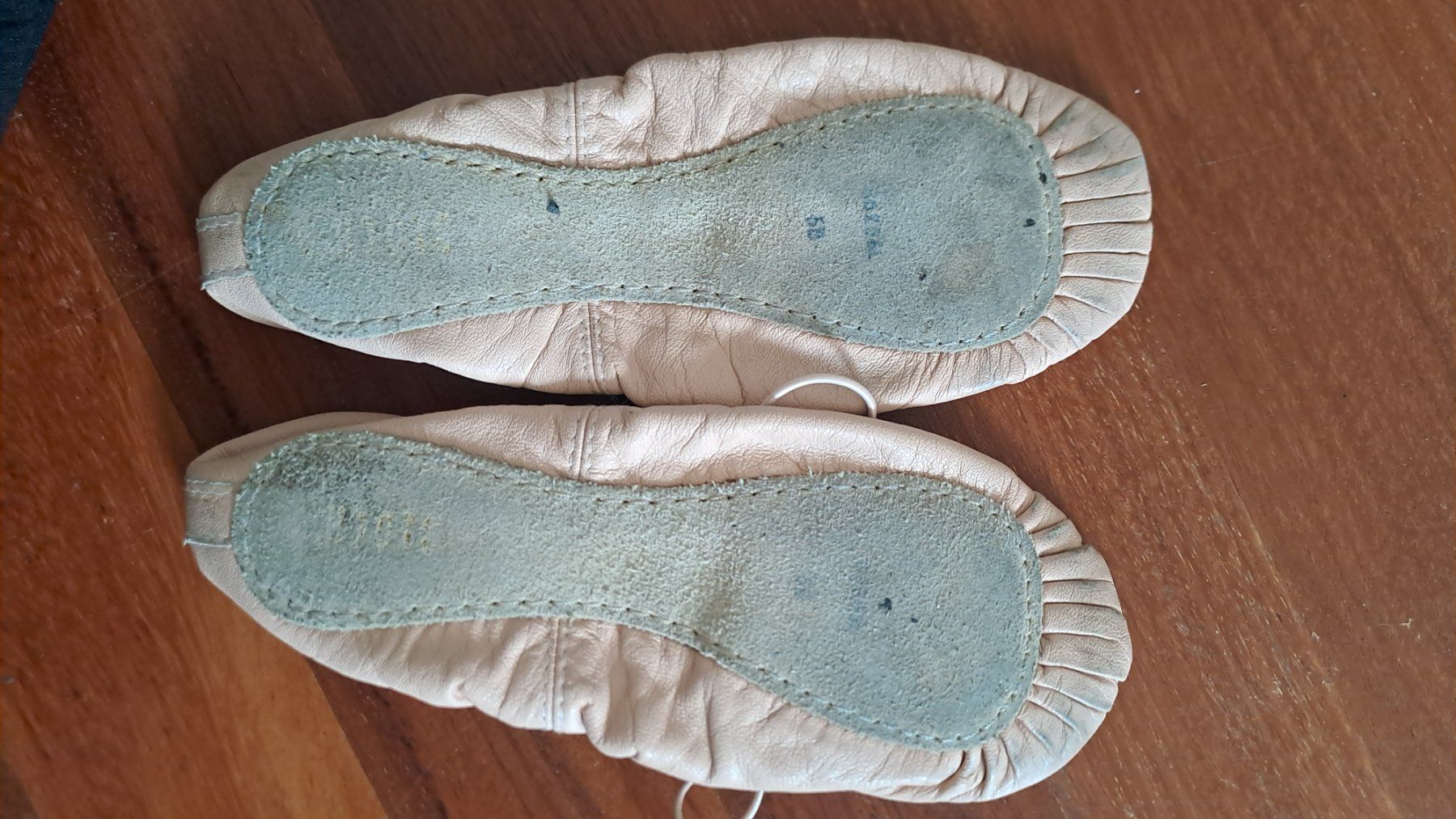 Bloch Scarpe per ragazze: Ballettschuhe Leder rosa, Bloch 5b – Usato da Zürich venduto da Naira03 1