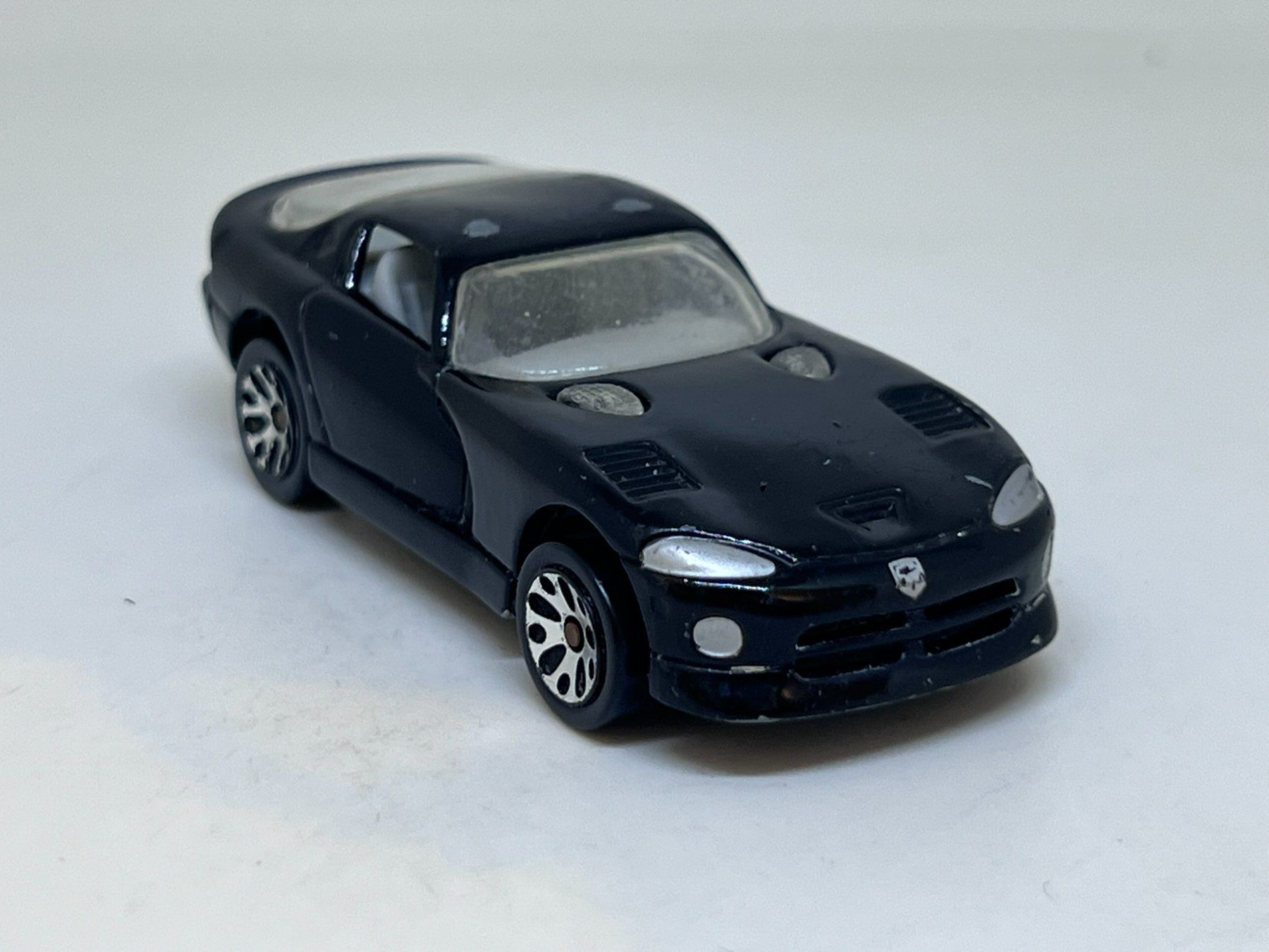 Matchbox Modellini d'auto: Matchbox Dodge Viper GTS #713 – Usato da Wildegg venduto da LaaBoutique
