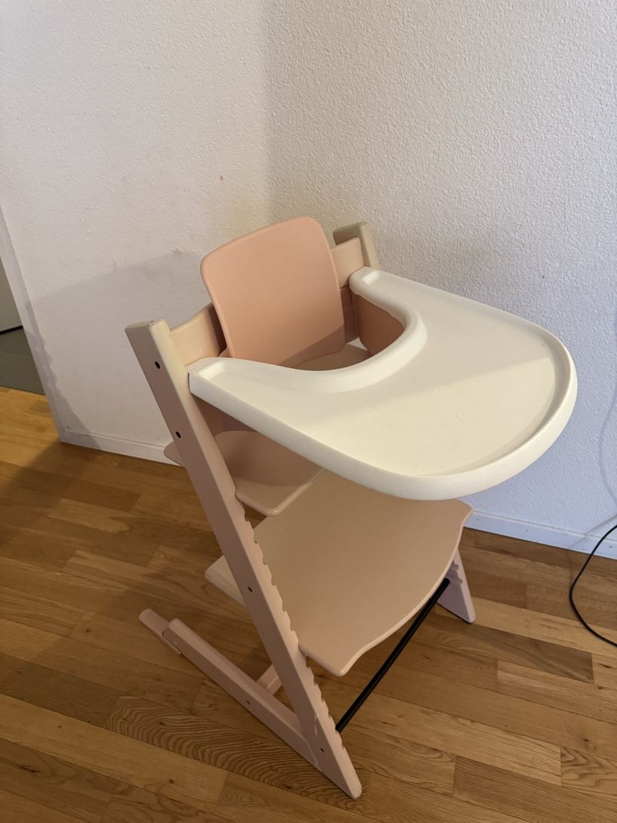 Chaises hautes: Tripp Trapp Stokke – D'occasion à Neuenhof par ero_fvx2