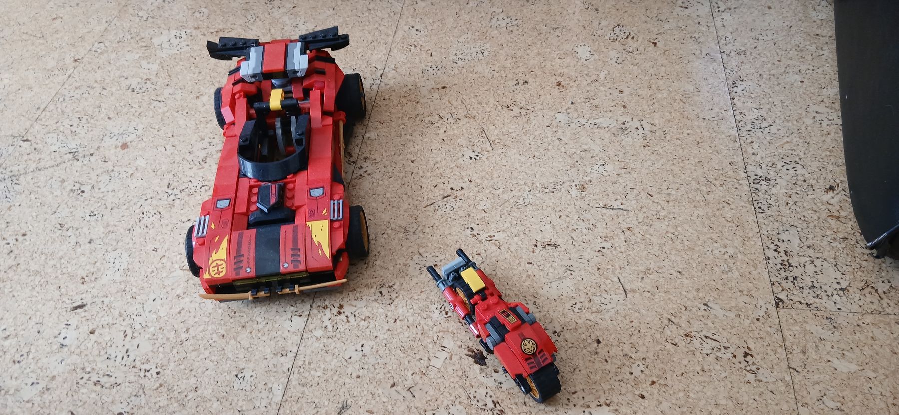 Lego Spielzeuge: Lego  Ninjago Auto und Motorrad – Gebraucht aus Aristau von Manufisch0