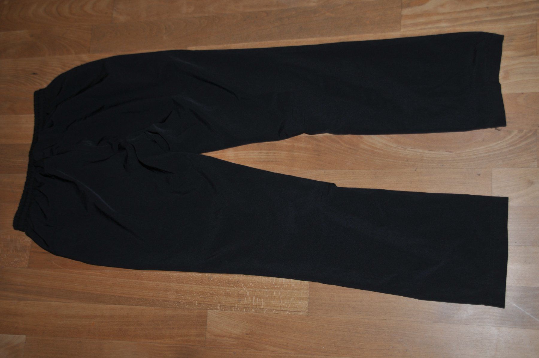 Yonex Hosen: super bequeme Yonex Trainerhose - schwarz - Gr. S – Gebraucht aus Winterthur von Schwestere 2