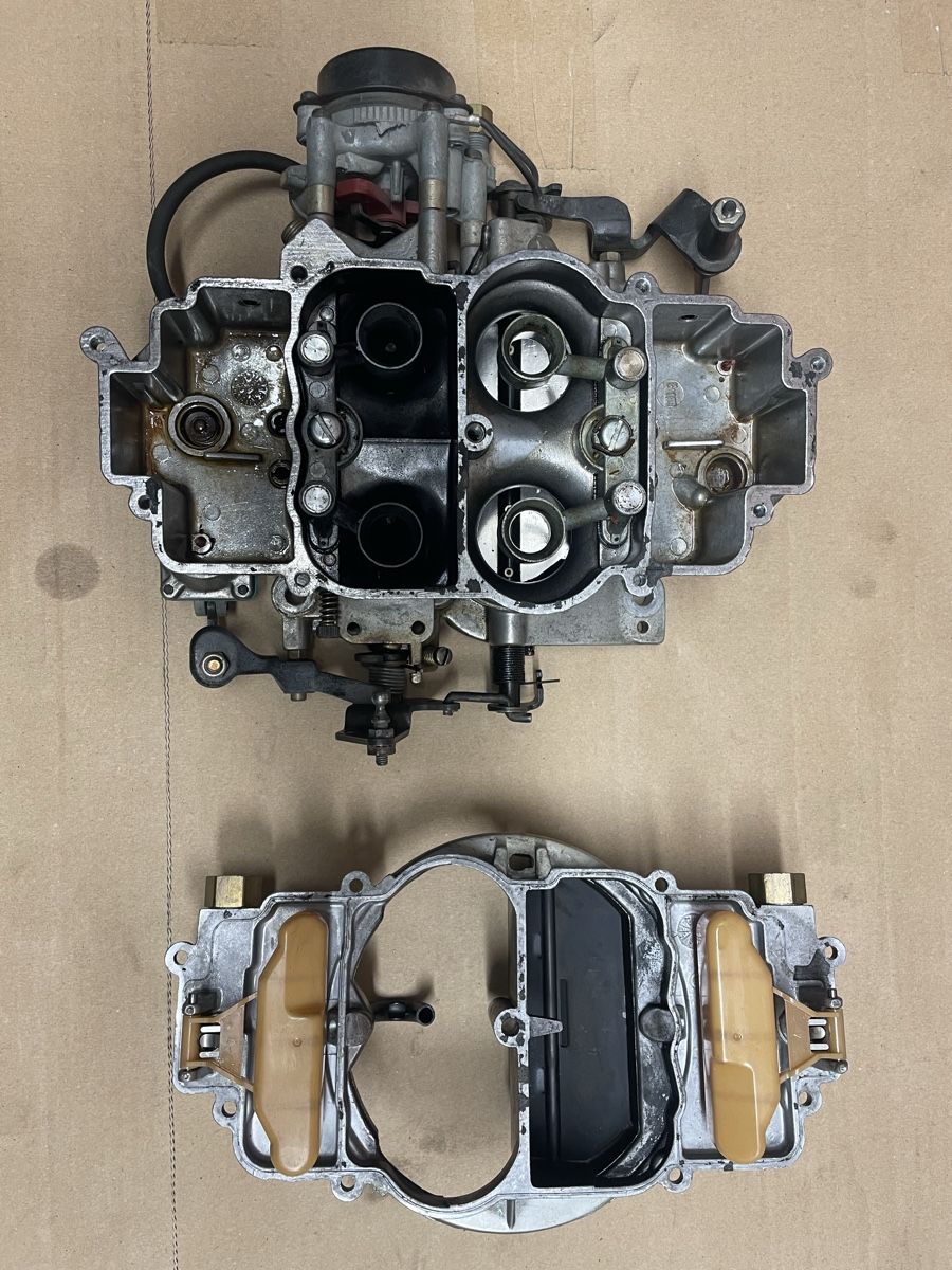 Tutti pezzi di ricambio auto: Holley double pumper Vergaser – Usato da Gossau SG venduto da Comet64 1