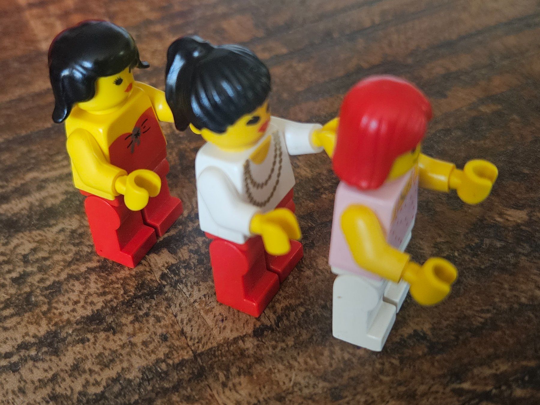 Lego Kit di costruzioni: lego lot de 3 figurines – Usato da Confignon venduto da Ecrofigs 3