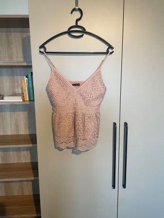 Rosa Spitze Top von Abercrombie & Fitch, Grösse S