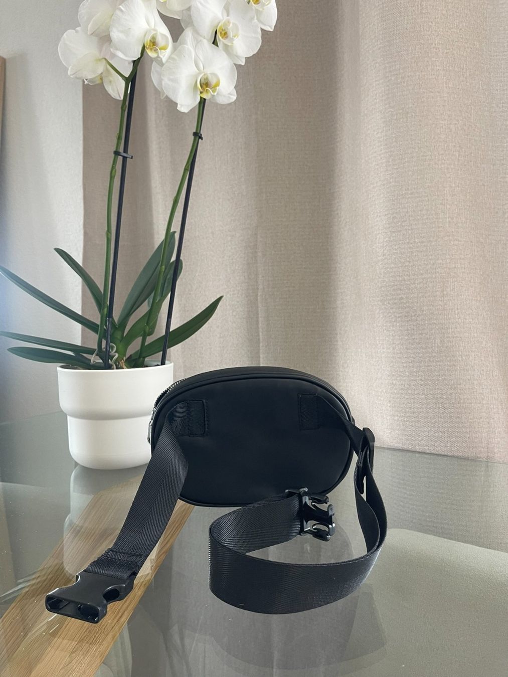Borse da donna: Schwarze Gürteltasche – Usato da Rheineck venduto da FGeissler 2
