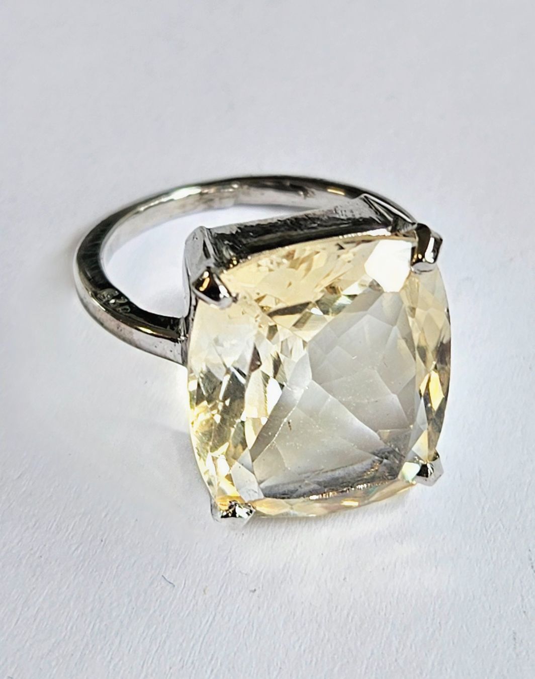 Anelli: Solitaire Ring mit Citri 58 Neu – Nuovo (secondo la descrizione) da Zürich venduto da adriben 1