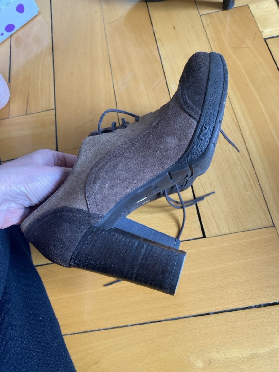 Damenschuhe: Chaussures tallons daim marron bi-colore Nero Giardini 39 – Gebraucht aus Küssnacht am Rigi von CALIFRASQUI 2