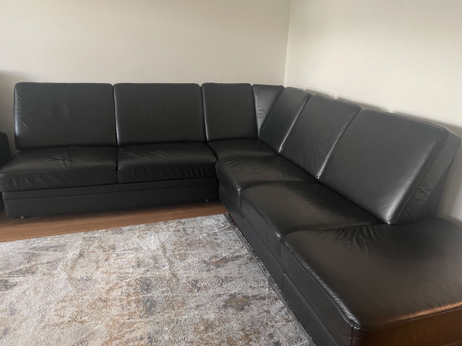 Sofas: Echtleder Sofa mit Bettfunktion – D'occasion à Schaffhausen par mer_8l5d 4