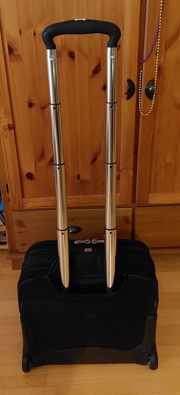 Valigie & Borse: Wenger Pilotenkoffer/ Notebook Trolley – Usato da Veltheim AG venduto da gave04 3
