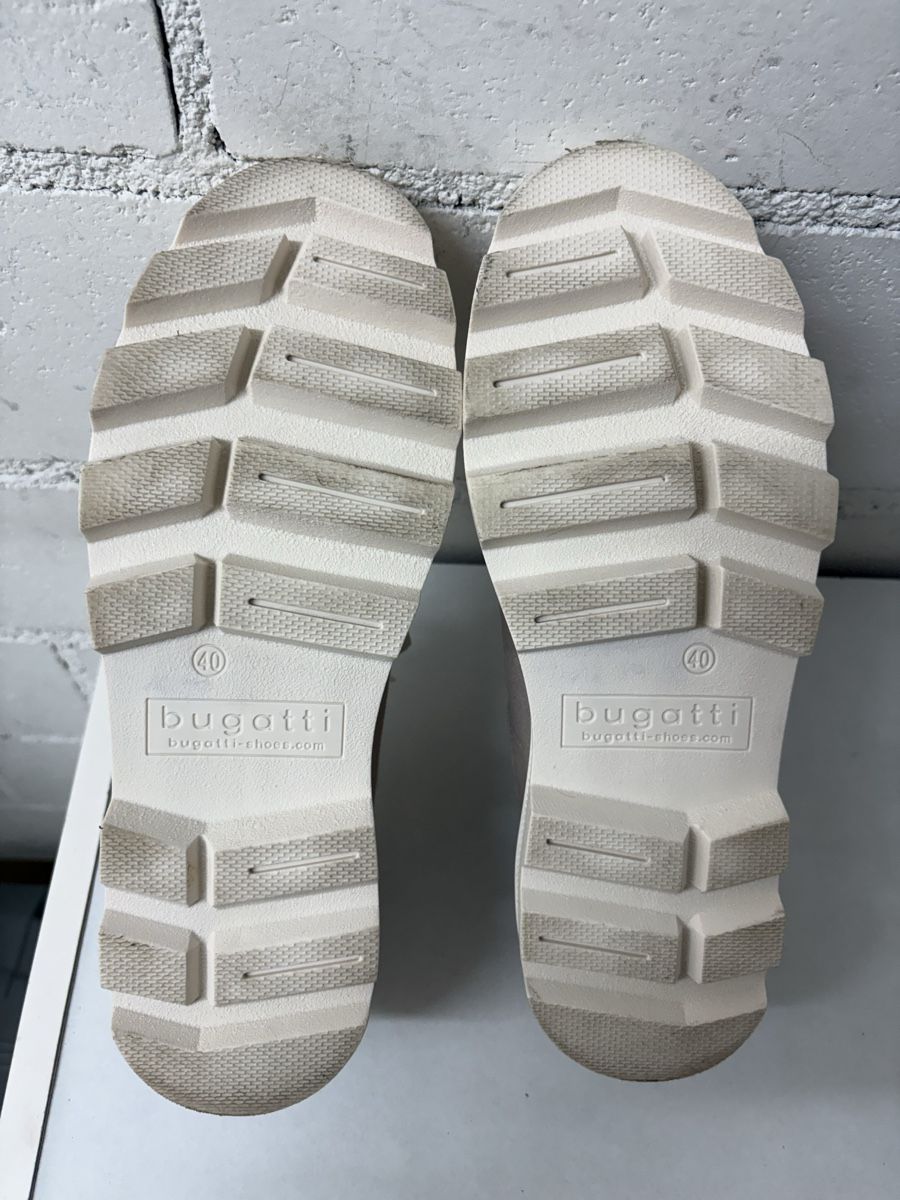 Bugatti Scarpe da donna: Bugatti Sneakers beige Grösse 40 Canvas Schnürschuhe – Usato da Thun venduto da jeff070 5