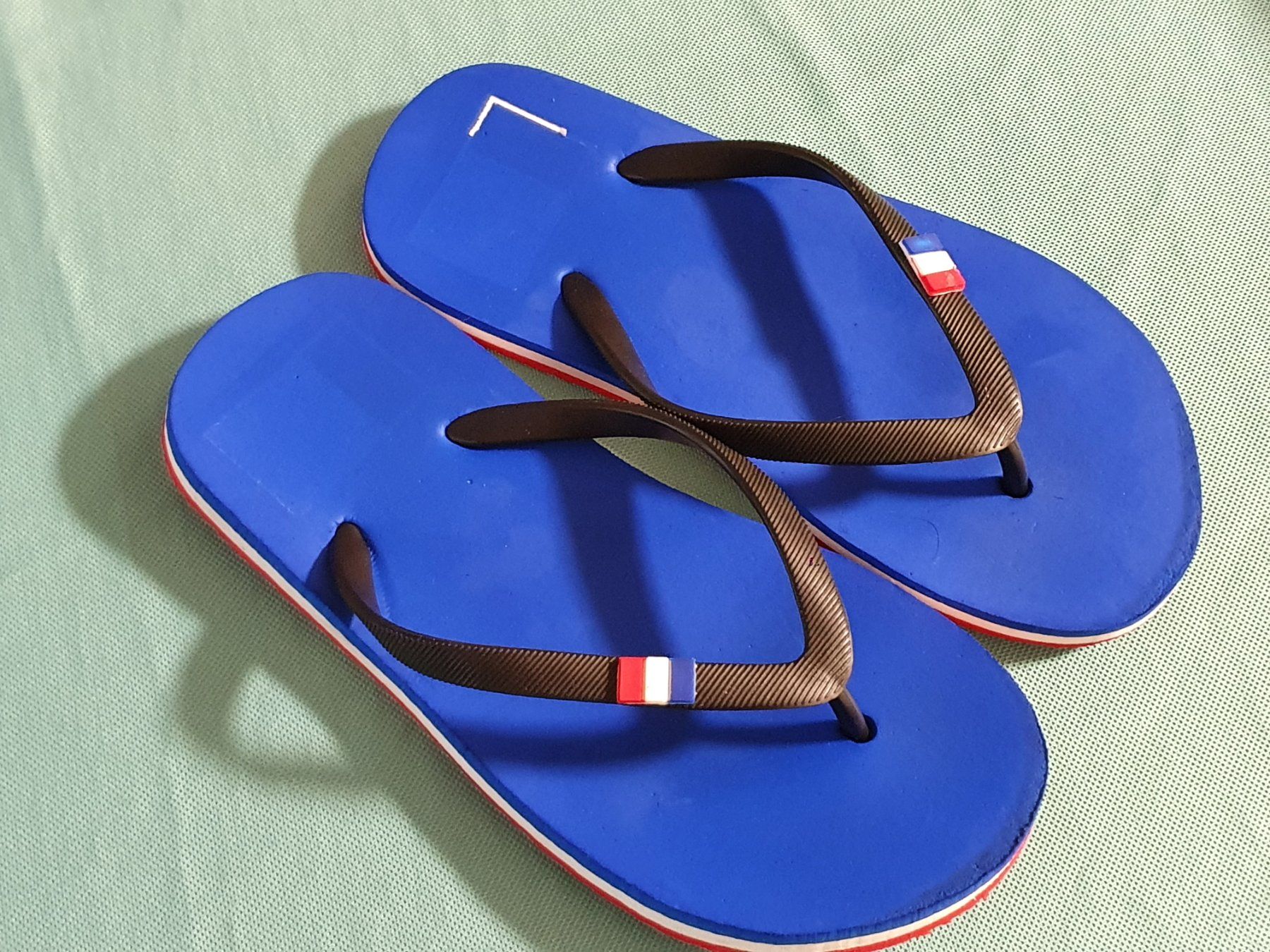 Scarpe da uomo: Flipflops Frankreich Grösse 36 – Nuovo (secondo la descrizione) da Feuerthalen venduto da jalindi