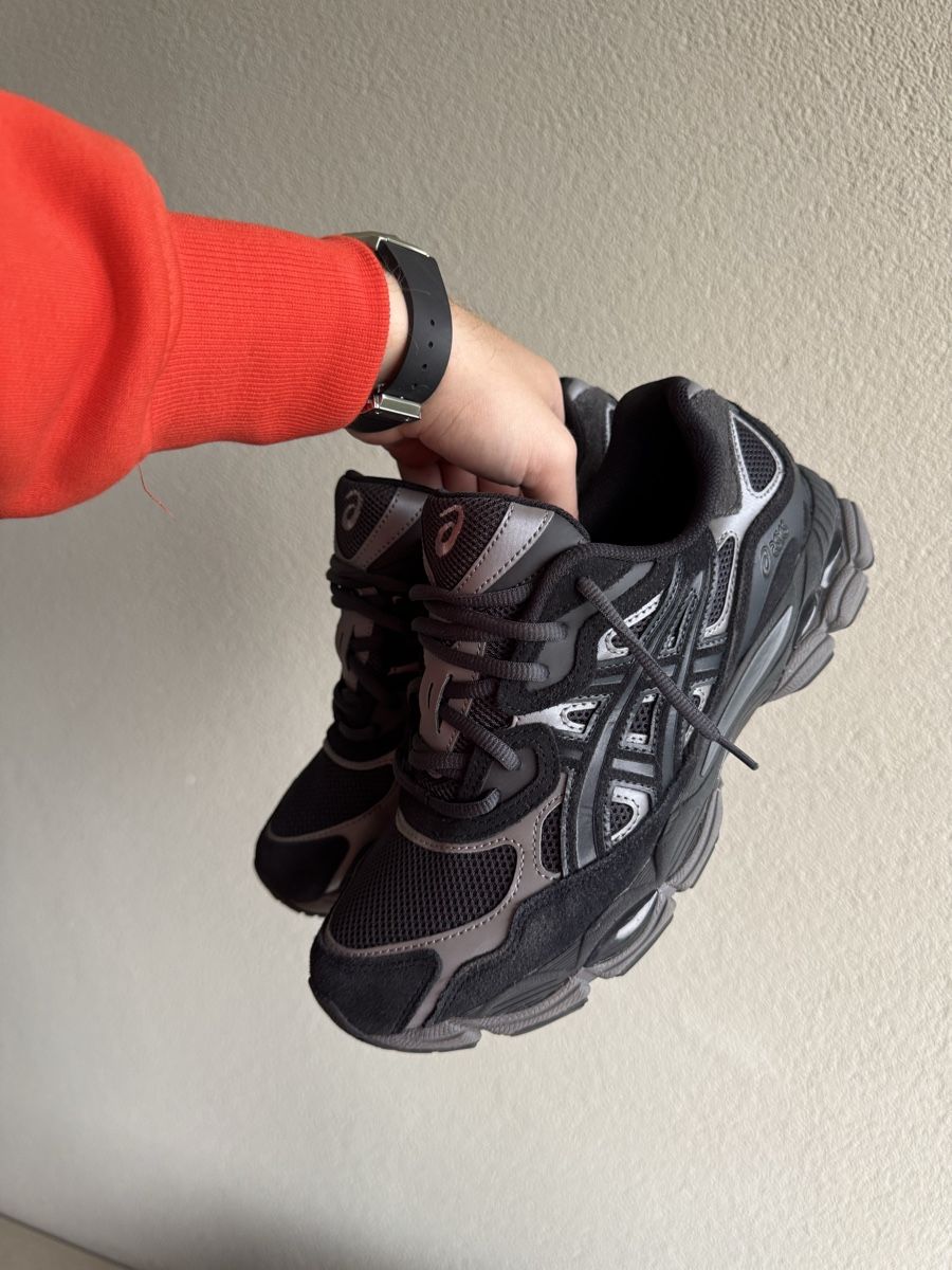 Asics Herrenschuhe: ASICS Gel-NYC Gr. 42 – Gebraucht aus Zurich von Jelleshlg