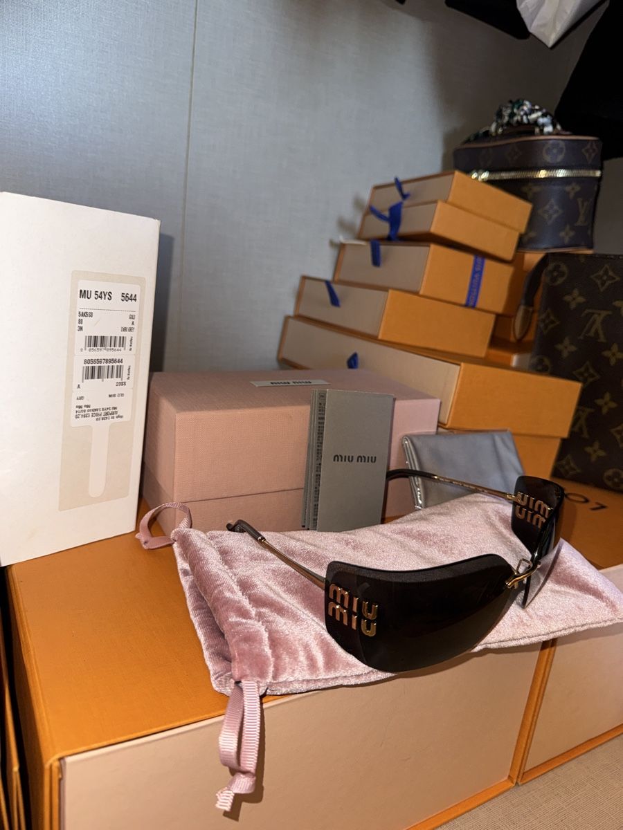 Miu Miu Occhiali & Lenti: Sonnenbrille Miu miu – Usato da Widnau venduto da Pukpan_99 2