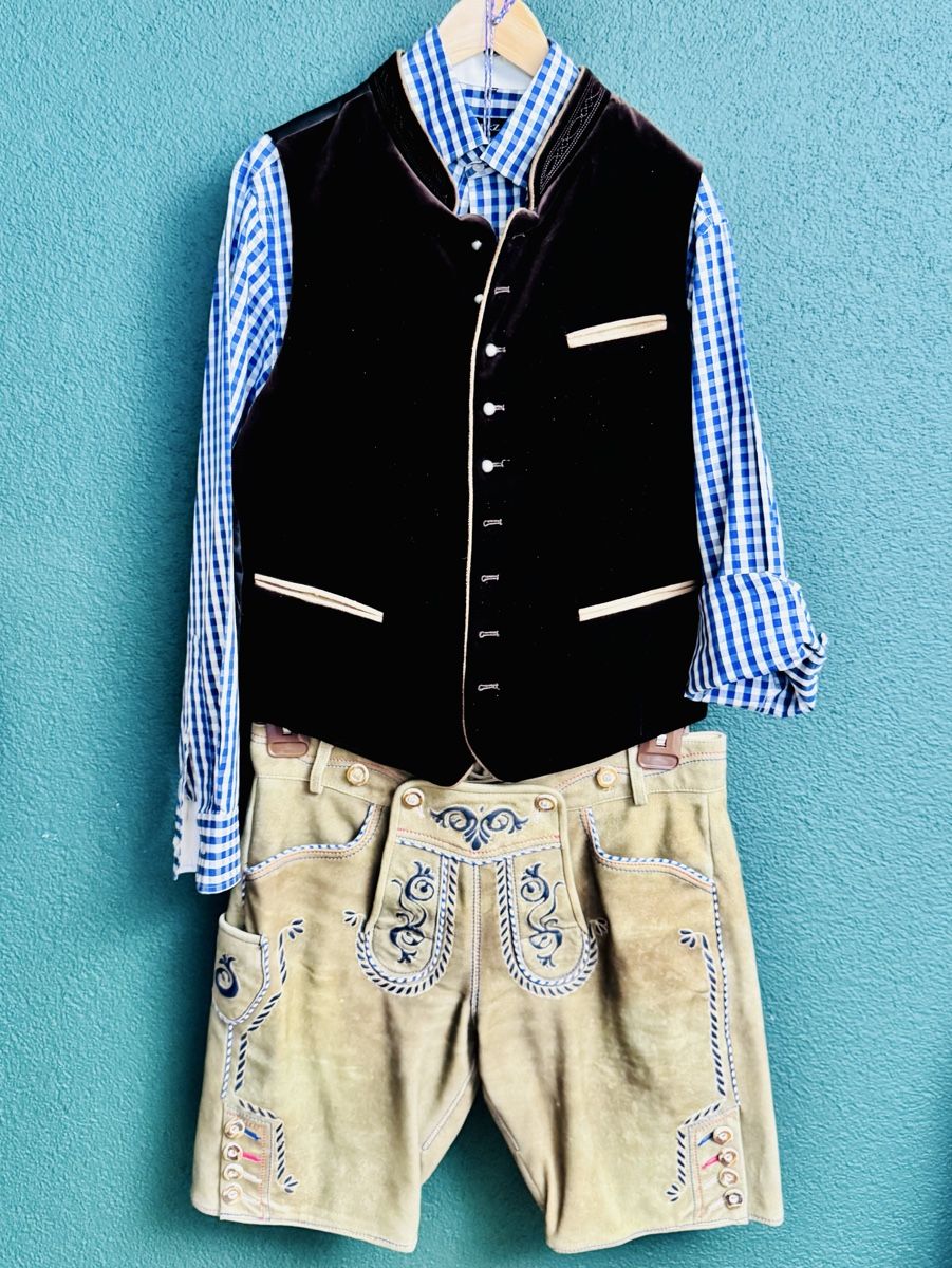 Kostüme: Lederhosen, Oktoberfest-Set – Gebraucht aus Interlaken von Sastaman