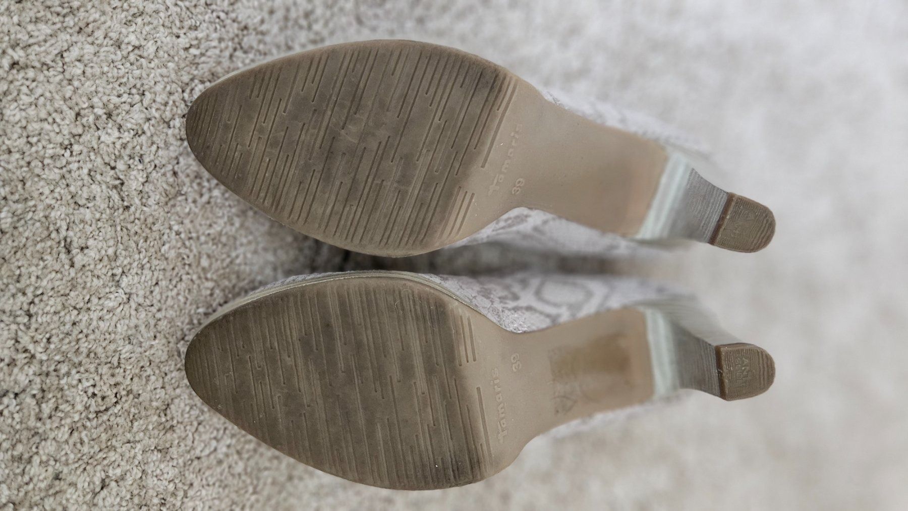 Tamaris Scarpe da donna: Pumps von Tamaris Grösse 39 – Usato da Zürich venduto da Peedo 5