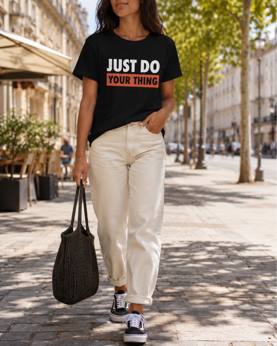 T-shirt: T-SHIRT NOIR GRAPHIQUE – Nuovo (secondo la descrizione) da Lausanne venduto da KeNaChic