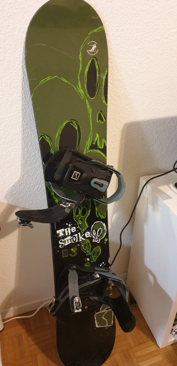 Boards: Green & White Snowboard – D'occasion à Zürich par Caeirop