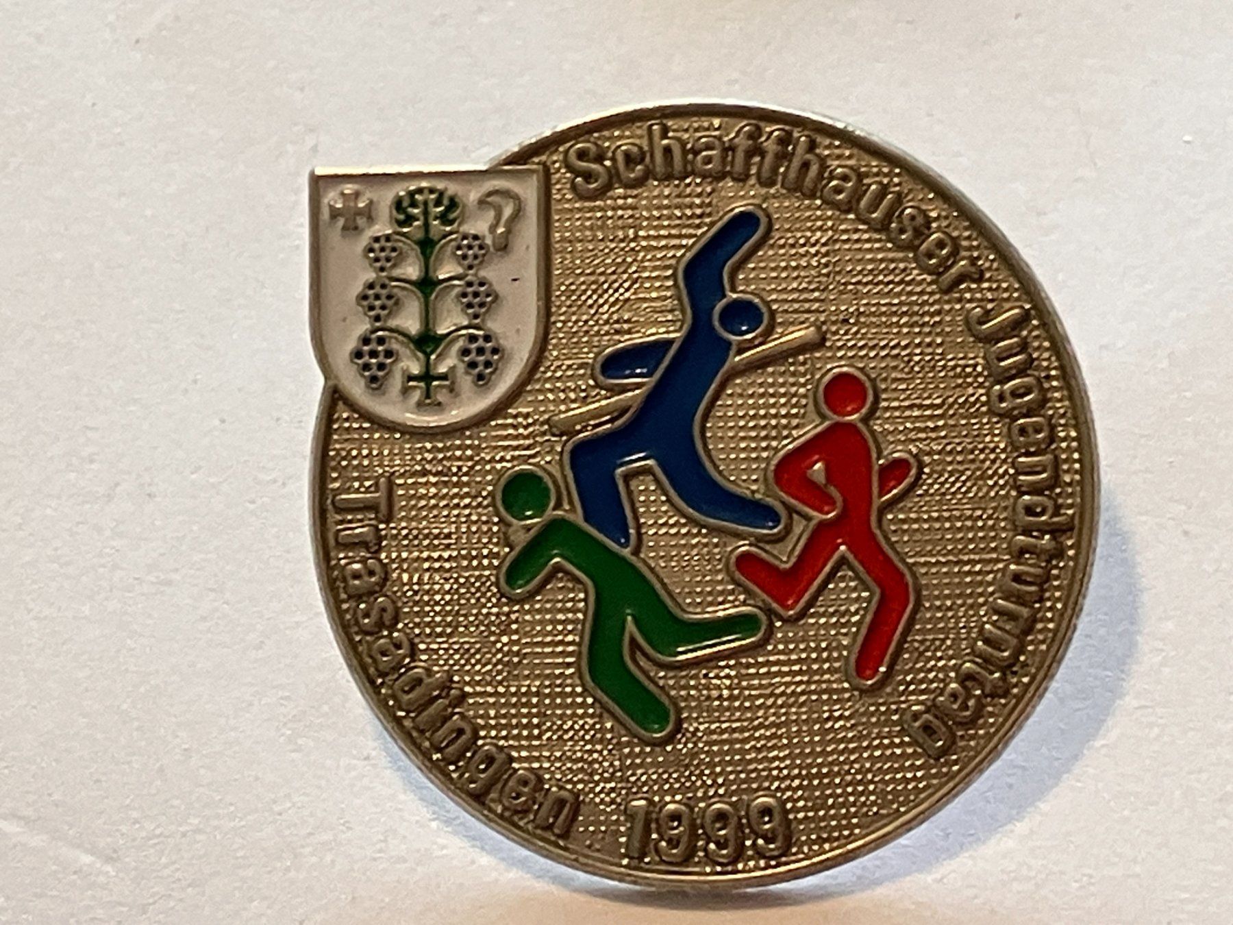 Placchette & Badge: 1 Pin Schaffhauser Jugendturntag Trasadingen 1999 – Usato da Basel venduto da djwwpp