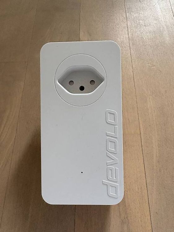 Lecteurs & Adaptateurs: devolo dLAN 1200+ WiFi ac Starter Kit + zusätzlicher Adapter – D'occasion à Fällanden par Carioca30 3