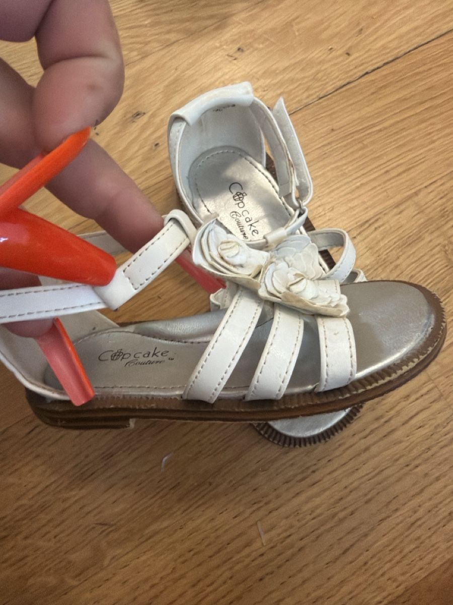 Scarpe per ragazze: sandalen gr 21 – Usato da Dietikon venduto da limi06 1